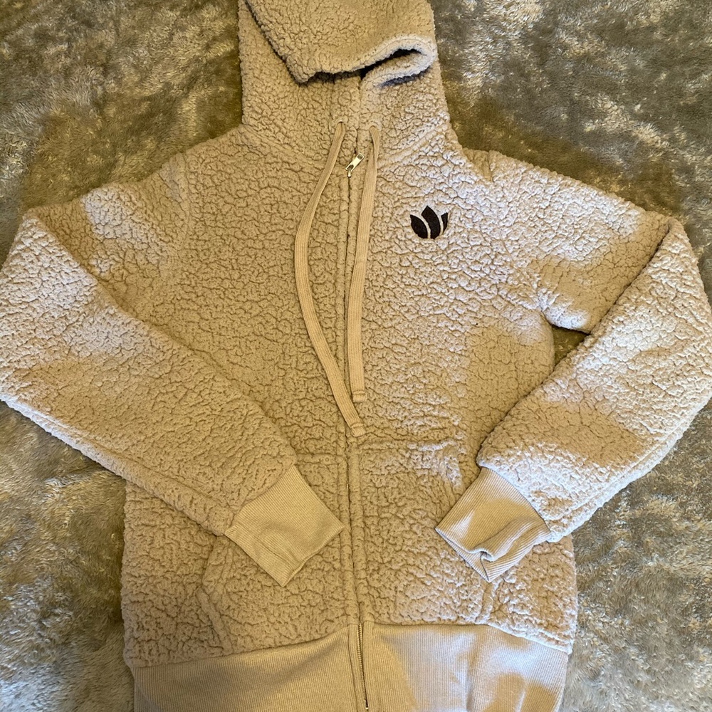 Dutch bro’s fuzzy sweatshirt!